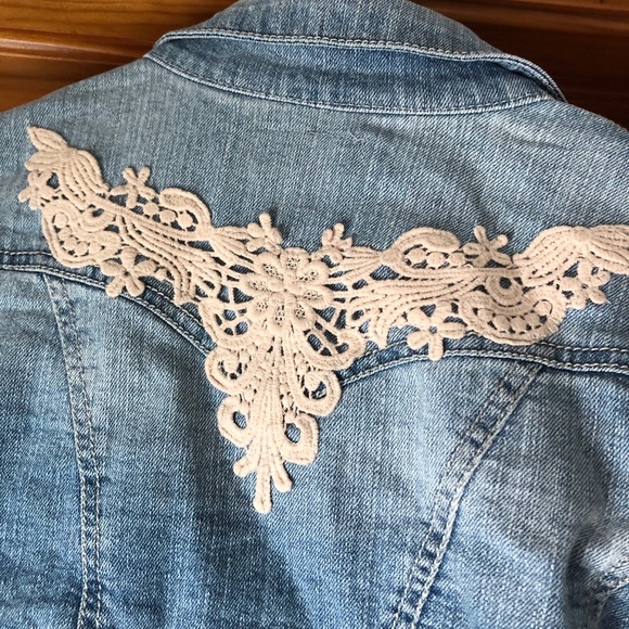 Jean jacket - Picture 3 of 6